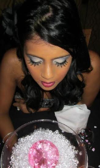 Makeup by <b>Shafeena Khan</b>. (Photo via ShafeenaKhan.com). - shafeena3